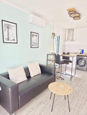 Bungalow Aqua Sol - Playa Roca residence - Sea front access - Free AC - WiFi